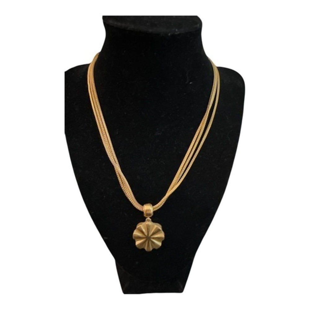 Gold Tone Medallion Necklace‎ Vintage Inspired Pendant Layering Minimalist